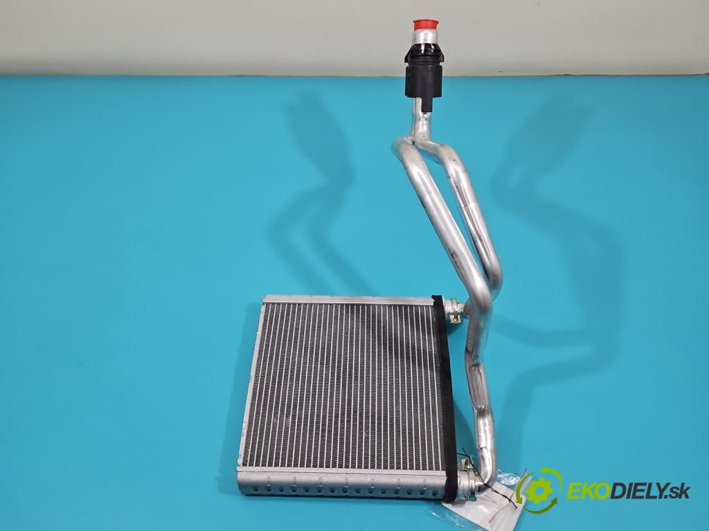 Skoda Kodiaq I 2.0 TSI 190 hp automatic 140 kW 1984 cm3 5- radiátor 116140-3840 (Radiátor topení)