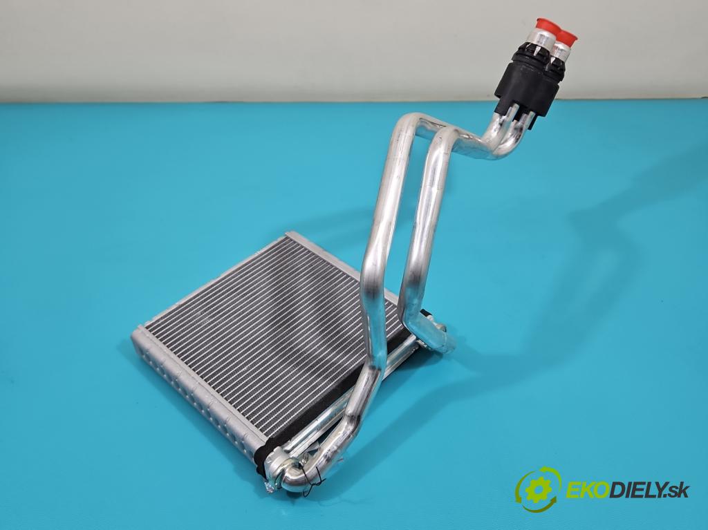 Skoda Kodiaq I 2.0 TSI 190 hp automatic 140 kW 1984 cm3 5- radiátor 116140-3840 (Radiátor topení)