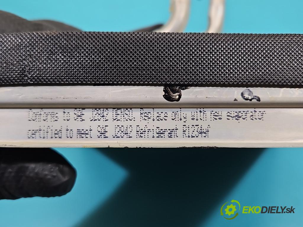 Skoda Kodiaq I 2.0 TSI 190 hp automatic 140 kW 1984 cm3 5- radiátor 5Q0816679B (Radiátor topení)