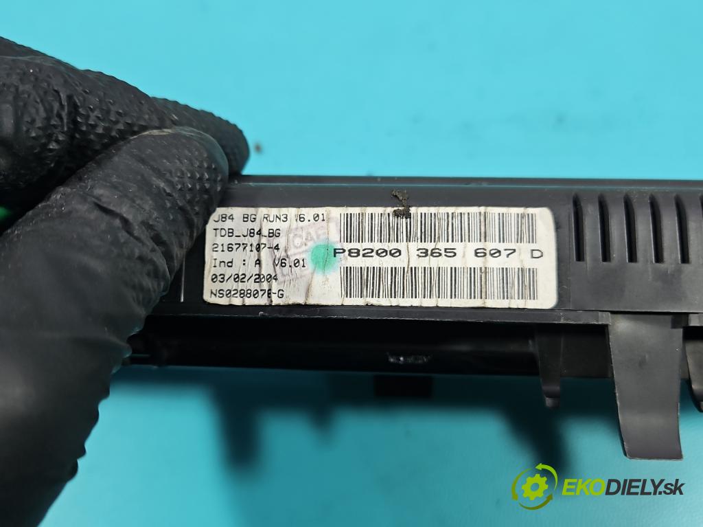 Renault Scenic II 2003-2009 1.9 dci 120 HP manual 88 kW 1870 cm3 5- prístrojovka/ budíky P8200365607D (Prístrojová doska)