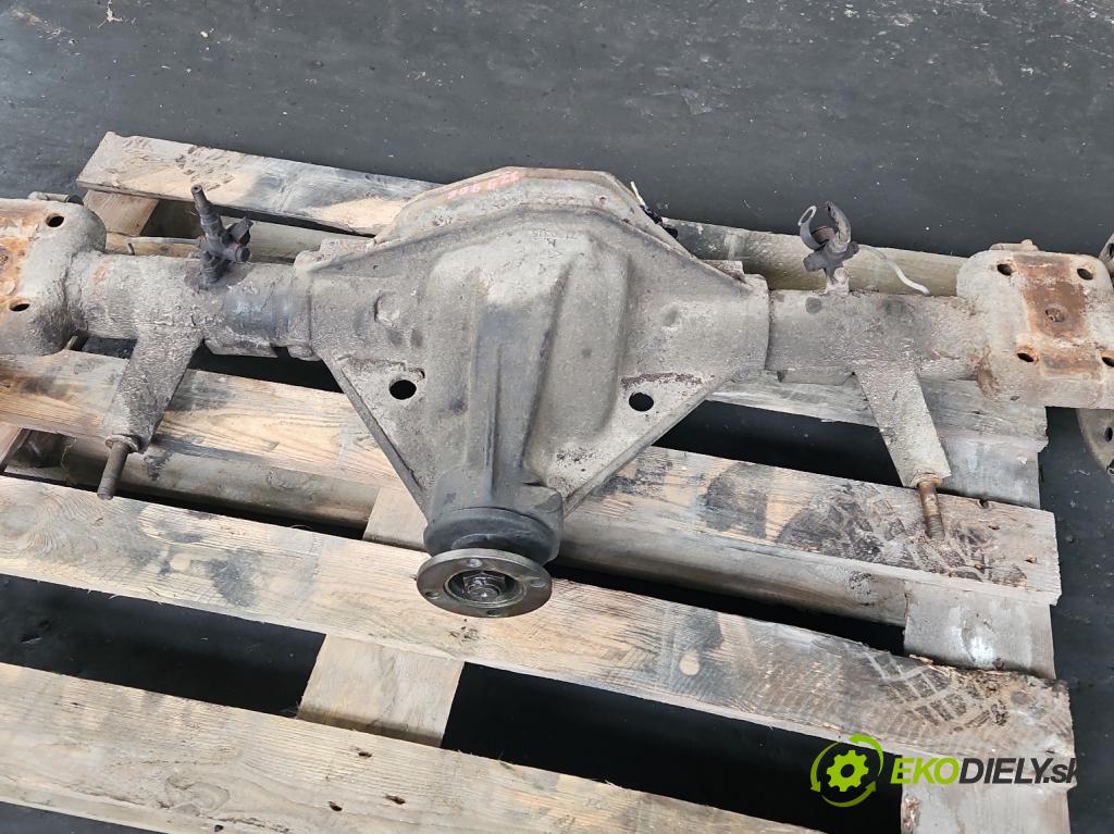 Iveco Daily III 1999-2006 2.8 TD 110 HP manual 81 kW 2800 cm3 5- Most: zadní: