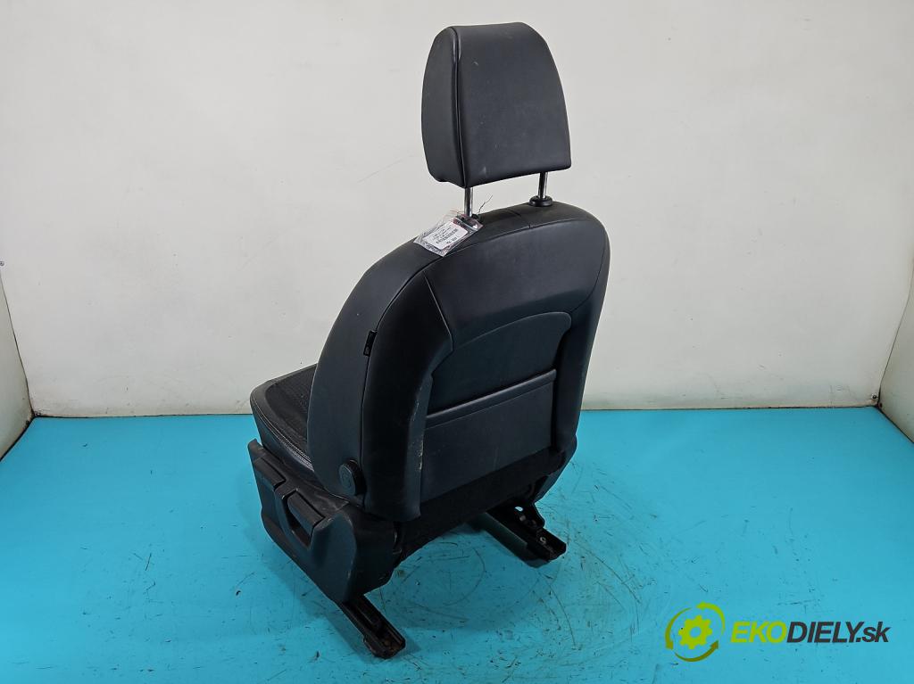Nissan Qashqai I J10 2006-2013 1.6 dci 131 HP manual 96 kW 1598 cm3 5- Sedačka ľavý  (Sedadlo)