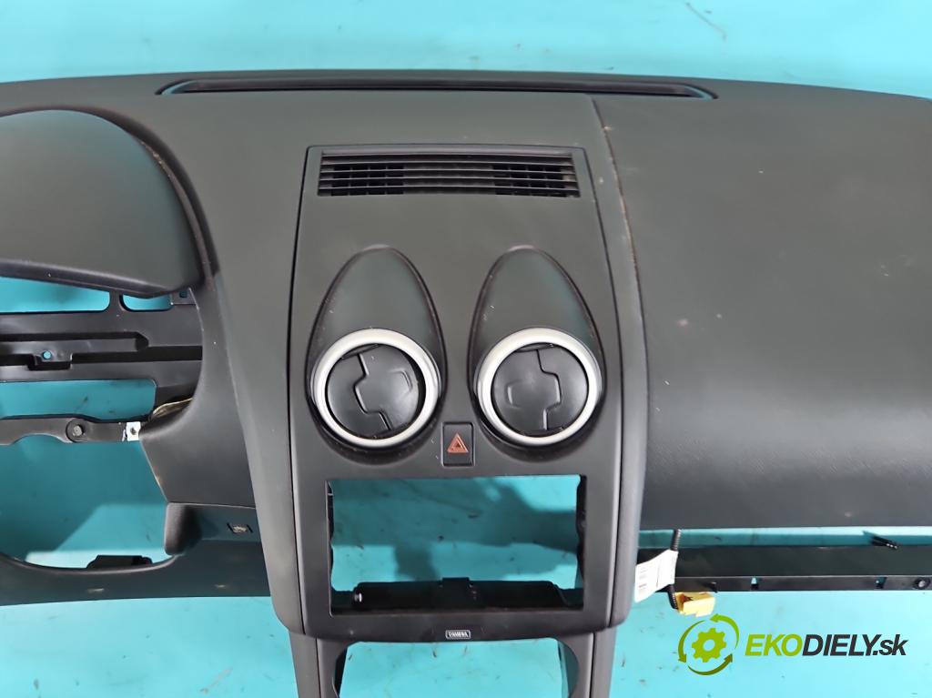 Nissan Qashqai I J10 2006-2013 1.6 dci 131 HP manual 96 kW 1598 cm3 5- kokpit,pristrojová doska rozdeľovacia