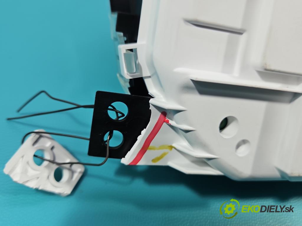 Suzuki Vitara II 2015- 1.5 16V 102 HP automatic 75 kW 1462 cm3 5- prístrojovka/ budíky 34111-63UA3 (Prístrojová doska)