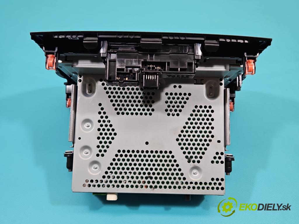 Suzuki Vitara II 2015- 1.5 16V 102 HP automatic 75 kW 1462 cm3 5- Zobrazit: 3A110-63UC2 (Prístrojová doska)