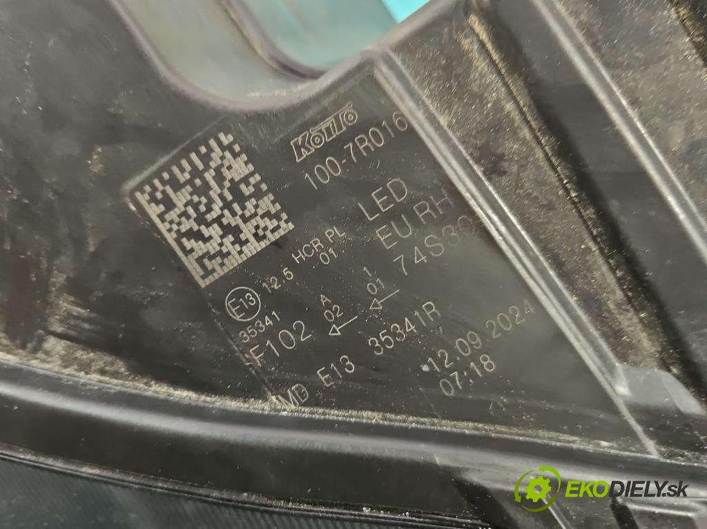 Suzuki Vitara II 2015- 1.5 16V 102 hp automatic 75 kW 1462 cm3 5- světlo pravý 100-7R016 (Pravé přední světlo)