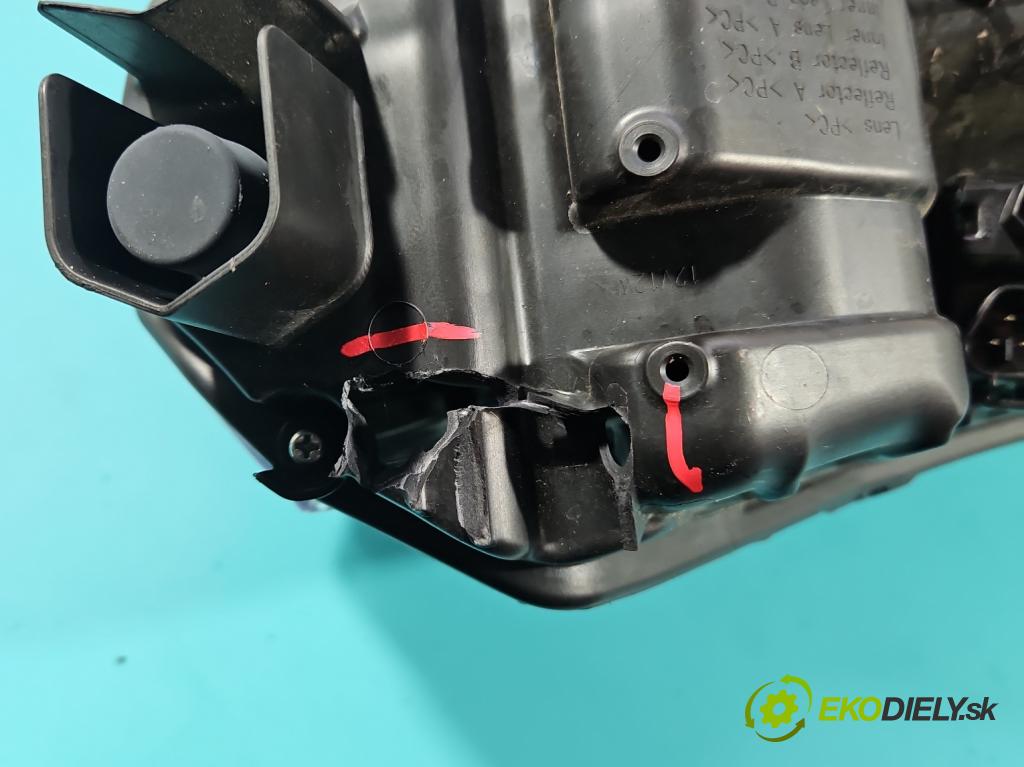 Suzuki Vitara II 2015- 1.5 16V 102 hp automatic 75 kW 1462 cm3 5- světlo pravý 100-7R016 (Pravé přední světlo)