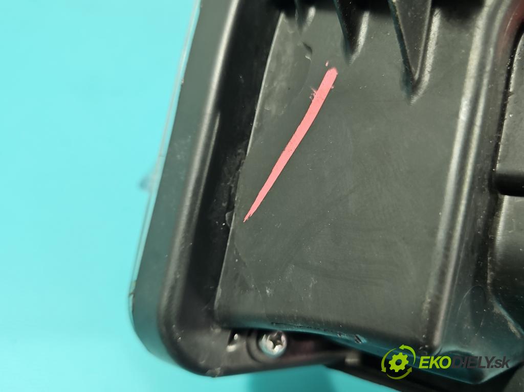 Suzuki Vitara II 2015- 1.5 16V 102 hp automatic 75 kW 1462 cm3 5- světlo pravý 100-7R016 (Pravé přední světlo)