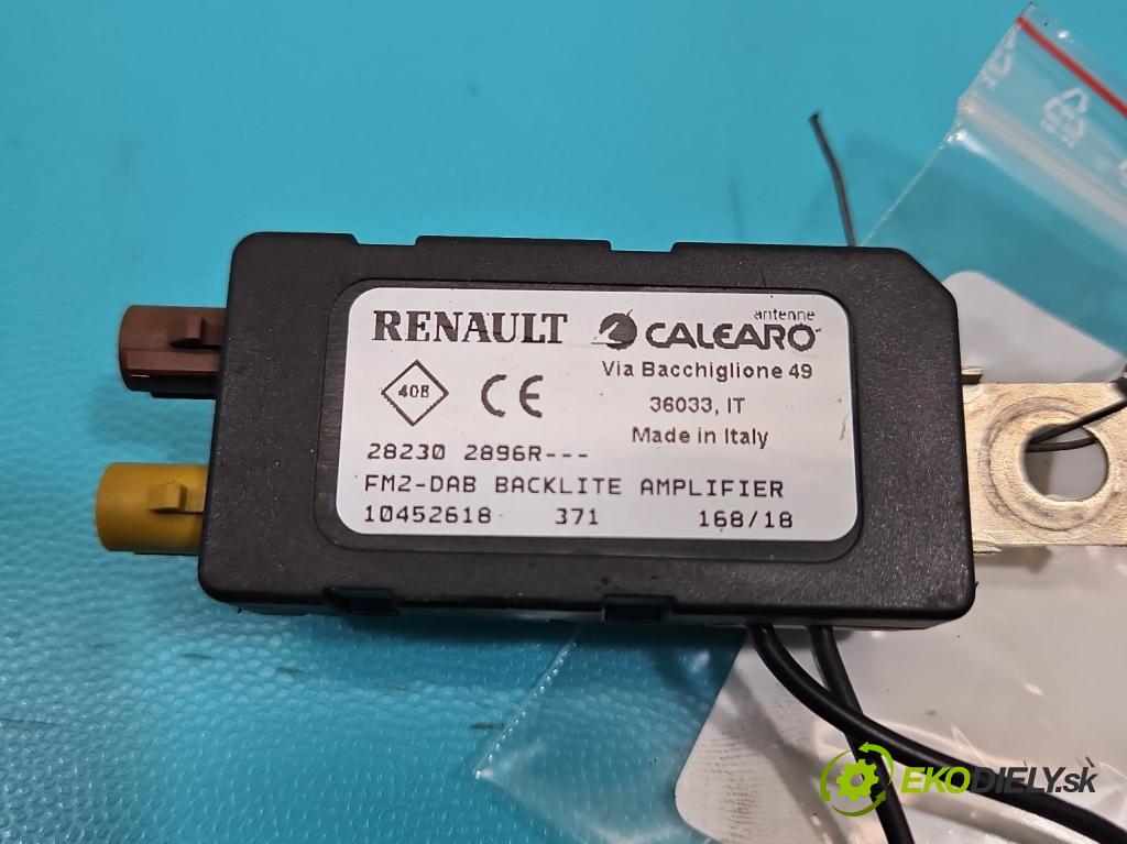 Renault Talisman 2015-2022 1.6 150 HP automatic 110 kW 1618 cm3 4- Zesilovač: 282302896R (Zosilňovač)