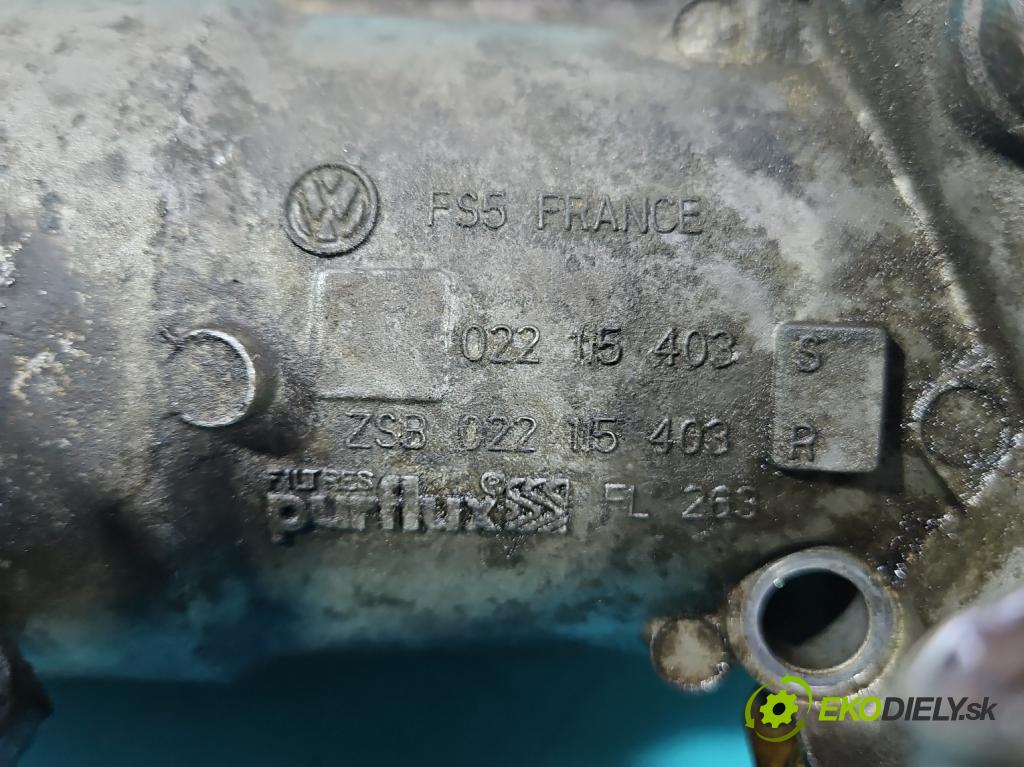 Vw Passat B6 2005-2010 3.2 FSI V6 250 hp automatic 184 kW 3168 cm3 4- Základ: filtra olej: 02215403S (Kryt olejového filtru)