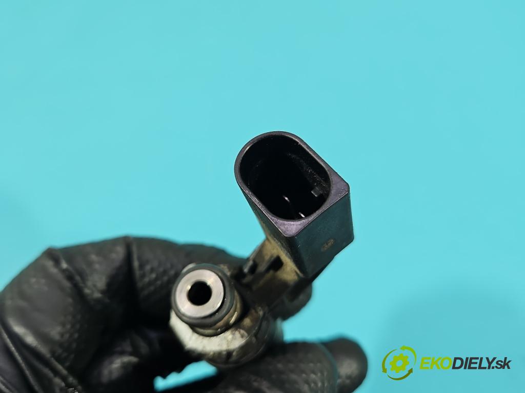 Vw Passat B6 2005-2010 3.2 FSI V6 250 HP automatic 184 kW 3168 cm3 4- vstrek 03H906036 (Vstrekovač paliva)