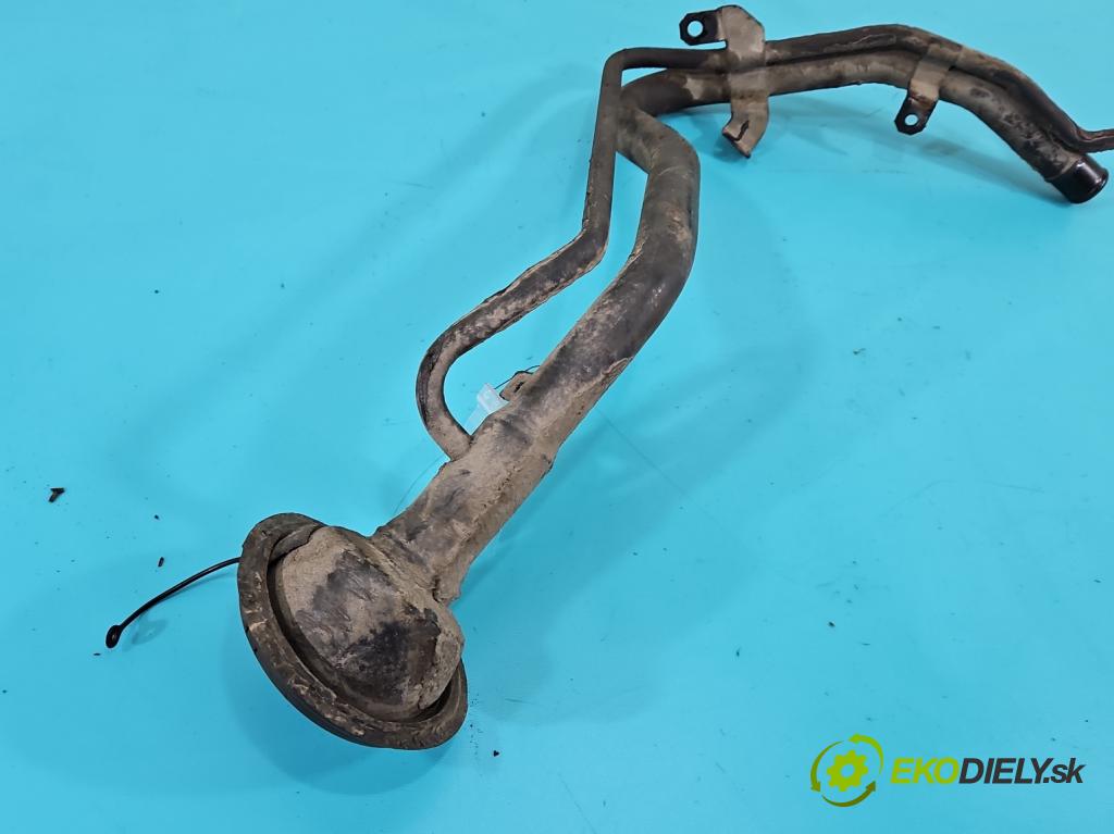 Nissan Qashqai I J10 2006-2013 1.6 dci 131 hp manual 96 kW 1598 cm3 5- Zástrčka: nalévání paliva