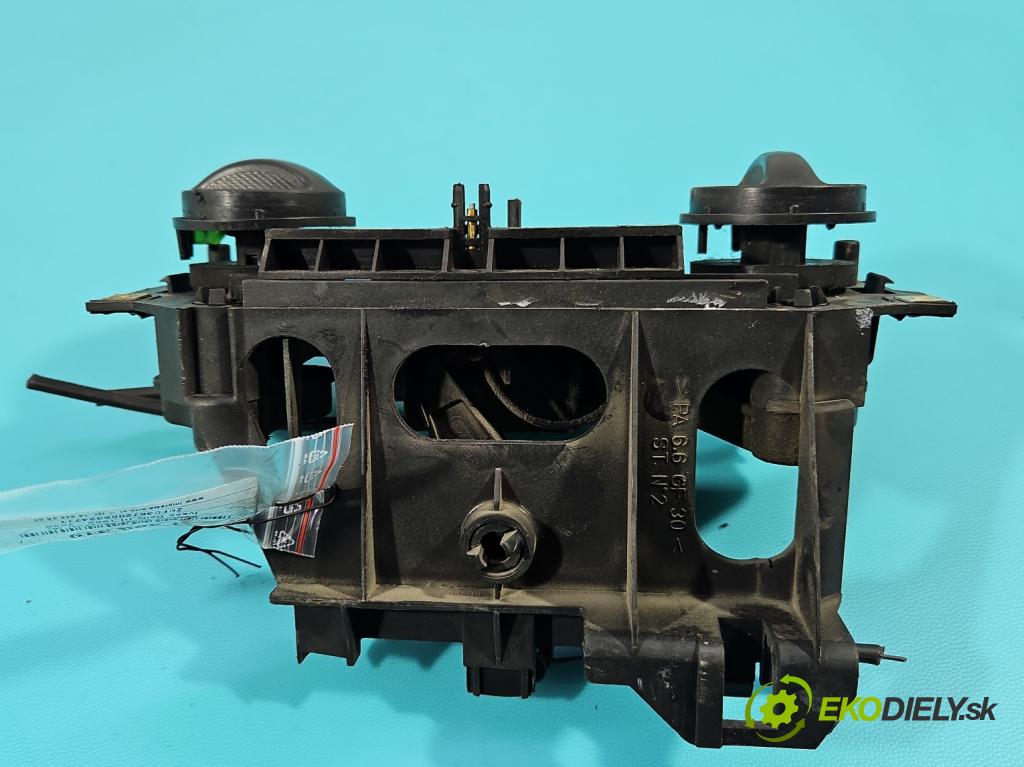 Iveco Daily III 1999-2006 2.8 TD 110 hp manual 81 kW 2800 cm3 5- palubní deska panel topení