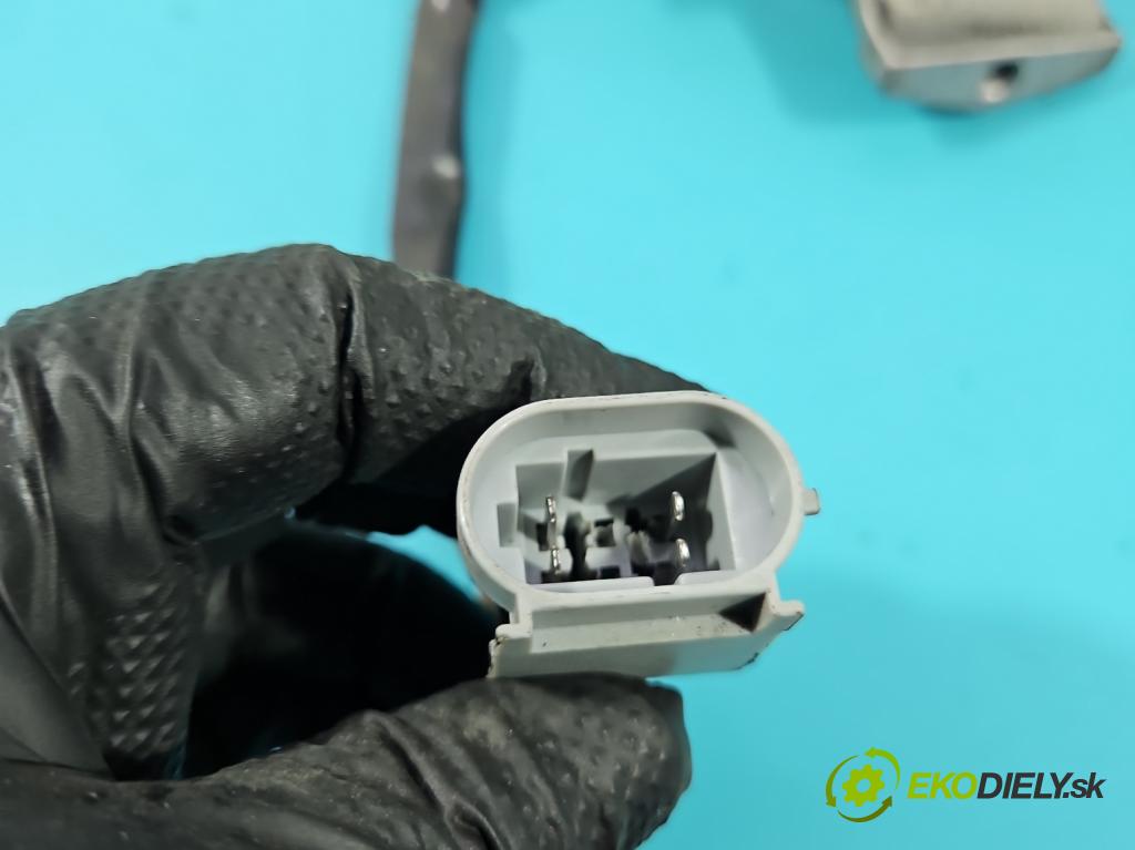 Iveco Daily III 1999-2006 2.8 TD 110 HP manual 81 kW 2800 cm3 5- Spínačka  (Spínacia skrinka)