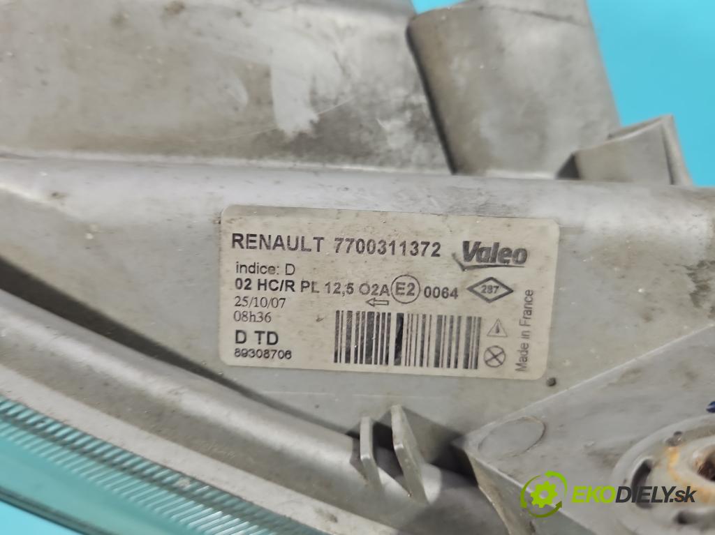 Renault Trafic II 2001-2014 1.9 dci 99 HP manual 73 kW 1870 cm3 5- Reflektor: pravý 7700311372 (Svetlo predné pravé)
