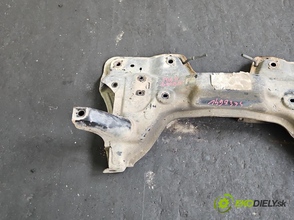 Fiat Punto Grande 1.2 8V 65 HP manual 48 kW 1242 cm3 3- výstuha motora