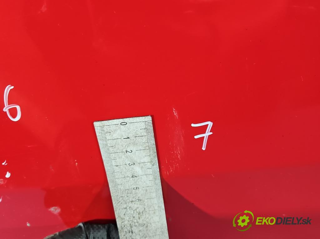 Fiat Punto Grande 1.2 8V 65 HP manual 48 kW 1242 cm3 3- dvere predné pravé  (Kľučka dverí ostatné)