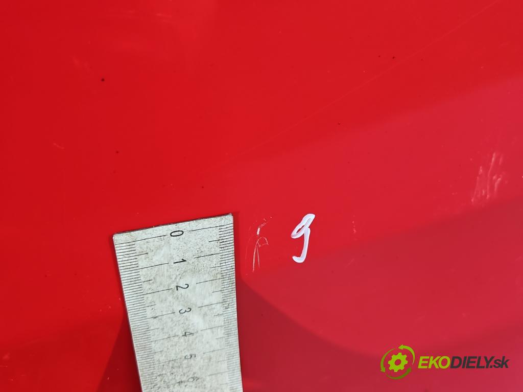 Fiat Punto Grande 1.2 8V 65 HP manual 48 kW 1242 cm3 3- dvere predné pravé  (Kľučka dverí ostatné)