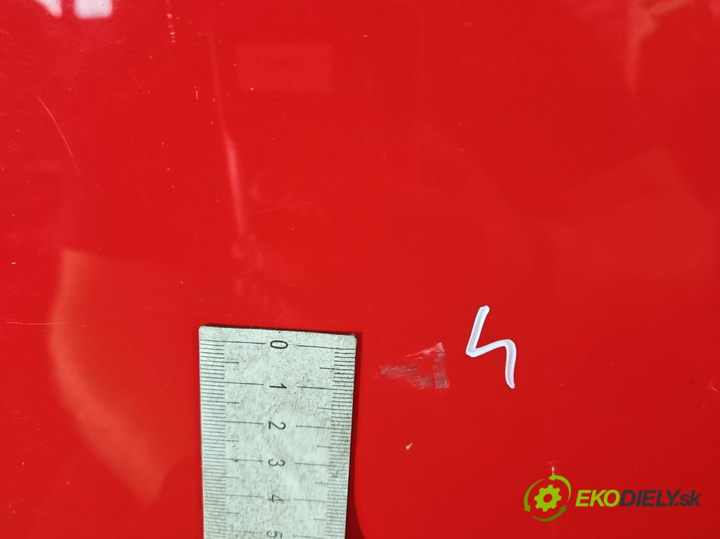 Fiat Punto Grande 1.2 8V 65 HP manual 48 kW 1242 cm3 3- dvere predné pravé  (Kľučka dverí ostatné)
