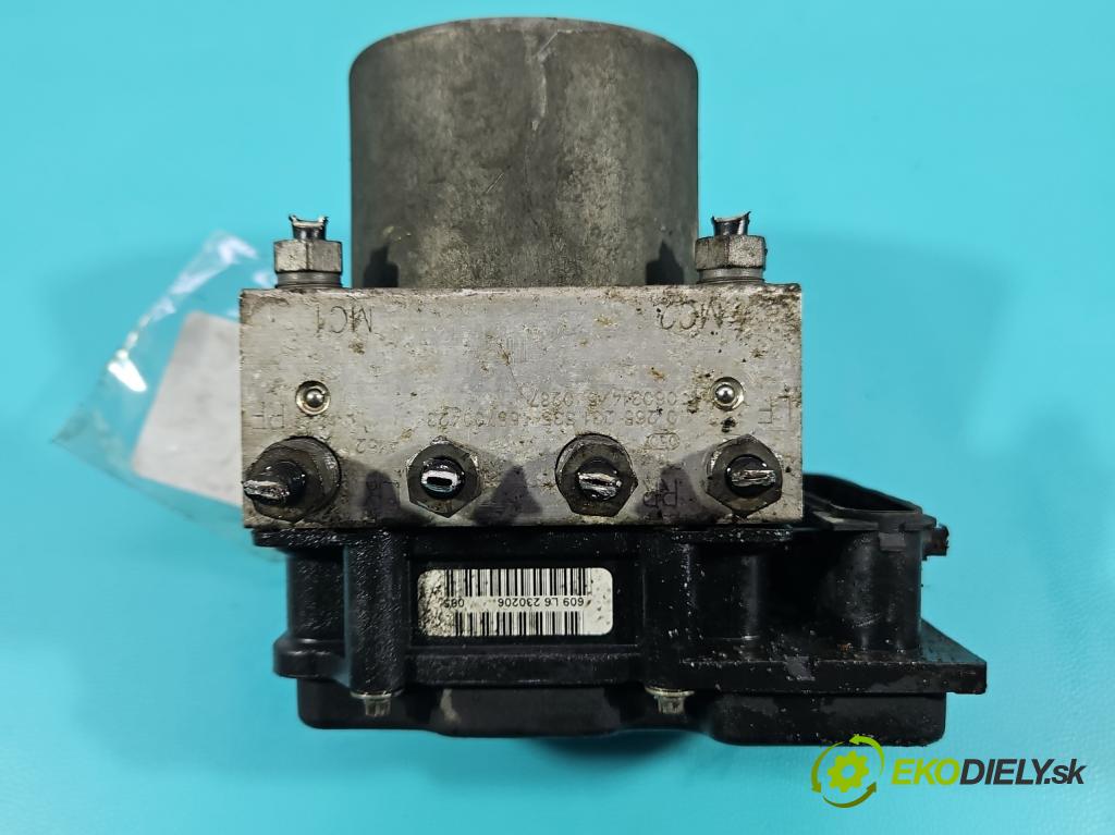 Fiat Punto Grande 1.2 8V 65 HP manual 48 kW 1242 cm3 3- čerpadlo abs 0265231535 (Pumpa ABS)