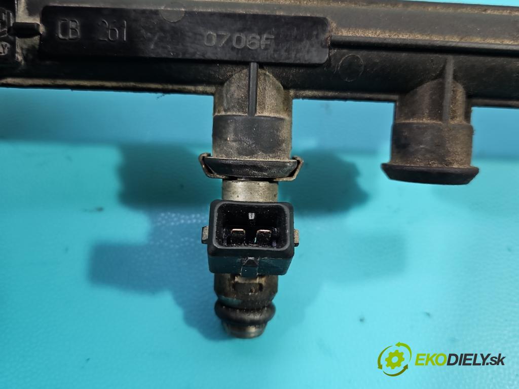 Fiat Punto Grande 1.2 8V 65 HP manual 48 kW 1242 cm3 3- vstrek IWP160 (Vstrekovač paliva)