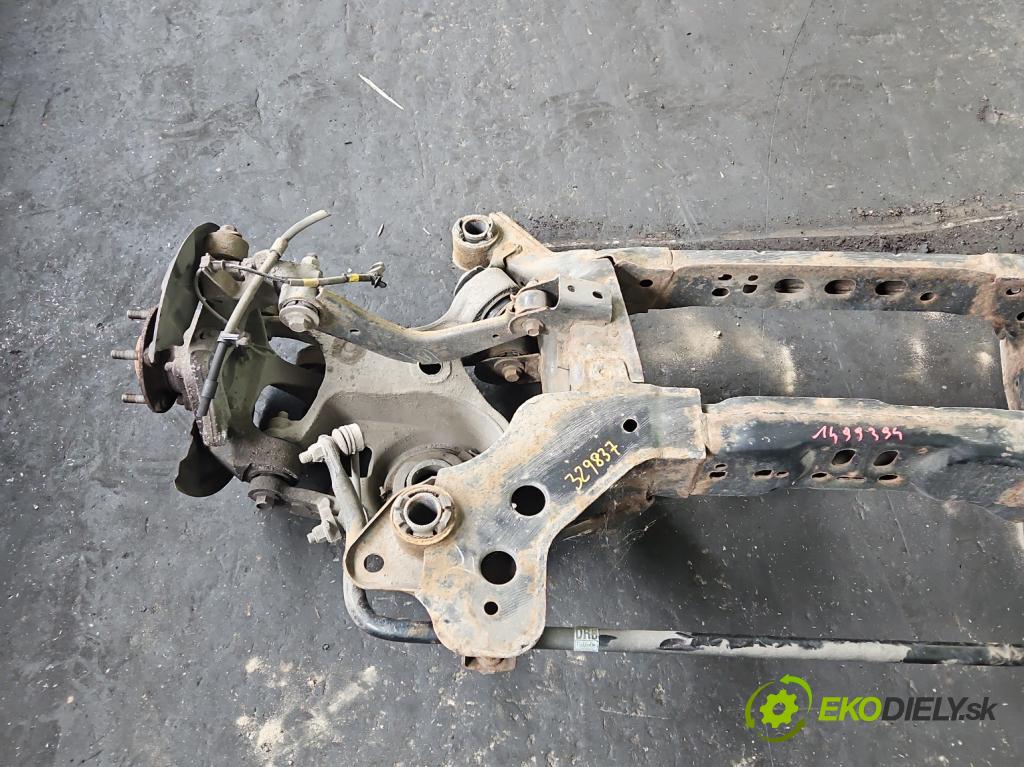 Ford Fusion USA 2012-2020 2.0 EcoBoost: automatic 179 kW 1999 cm3 4- zadní výztuha  (Zadní výztuha)