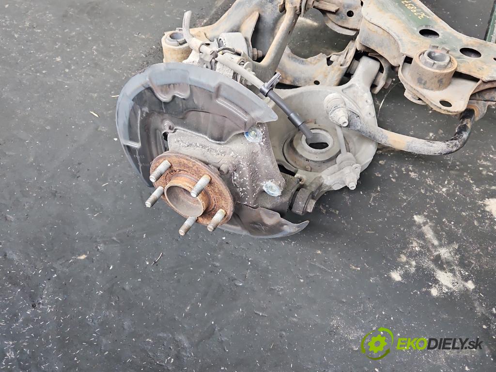 Ford Fusion USA 2012-2020 2.0 EcoBoost: automatic 179 kW 1999 cm3 4- zadní výztuha  (Zadní výztuha)