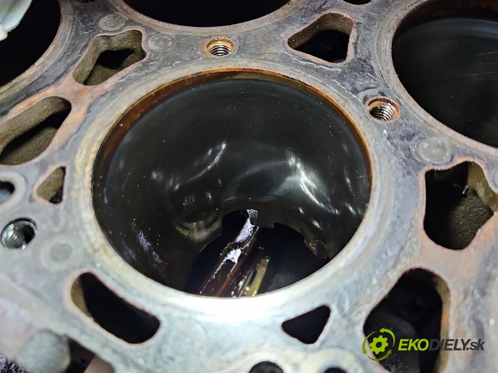 Vw Passat B6 2005-2010 3.2 FSI V6 250 HP automatic 184 kW 3168 cm3 4- Blok motora AXZ (Blok motora)