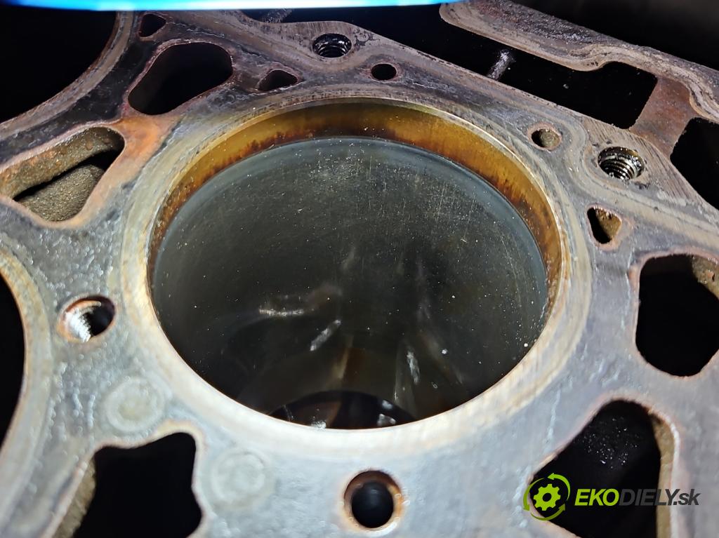 Vw Passat B6 2005-2010 3.2 FSI V6 250 HP automatic 184 kW 3168 cm3 4- Blok motora AXZ (Blok motora)