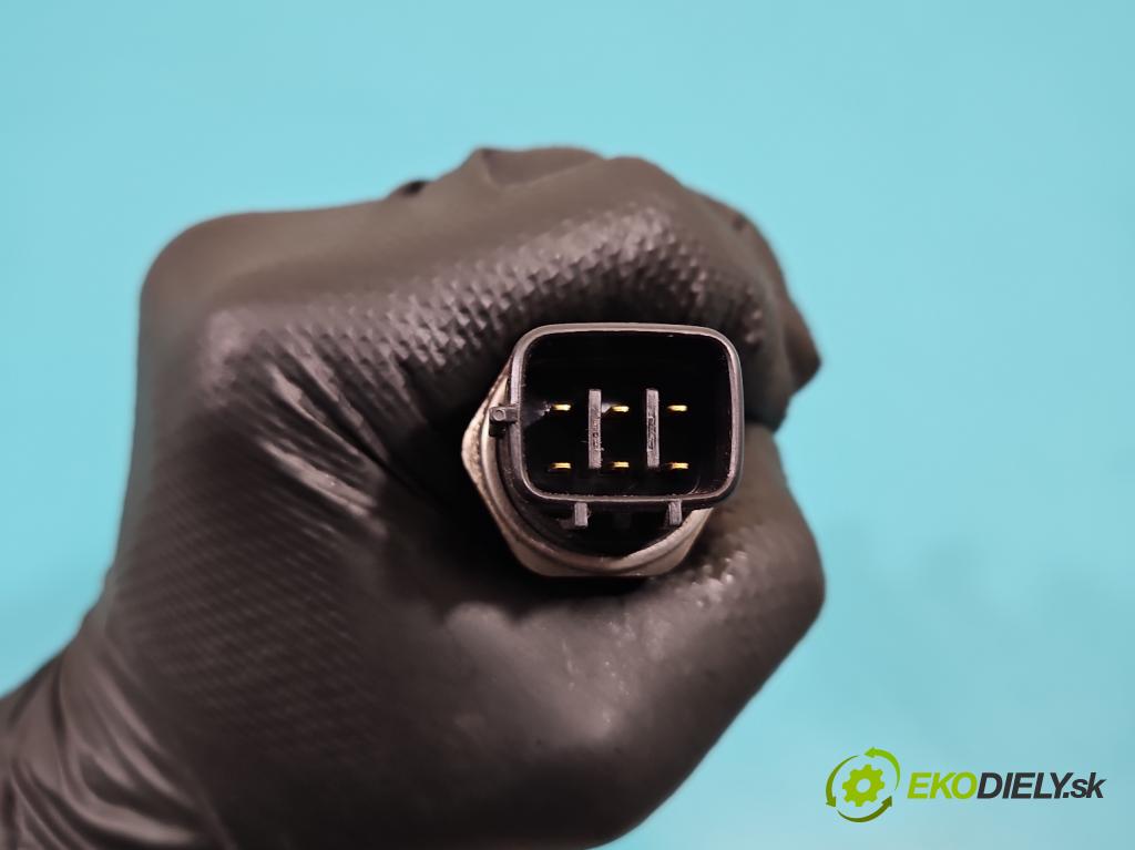 Toyota Corolla Verso II 2004-2009 2.0 D4D 116 HP manual 85 kW 1995 cm3 5- lišta vstrekovacia  (Vstrekovacia lišta)