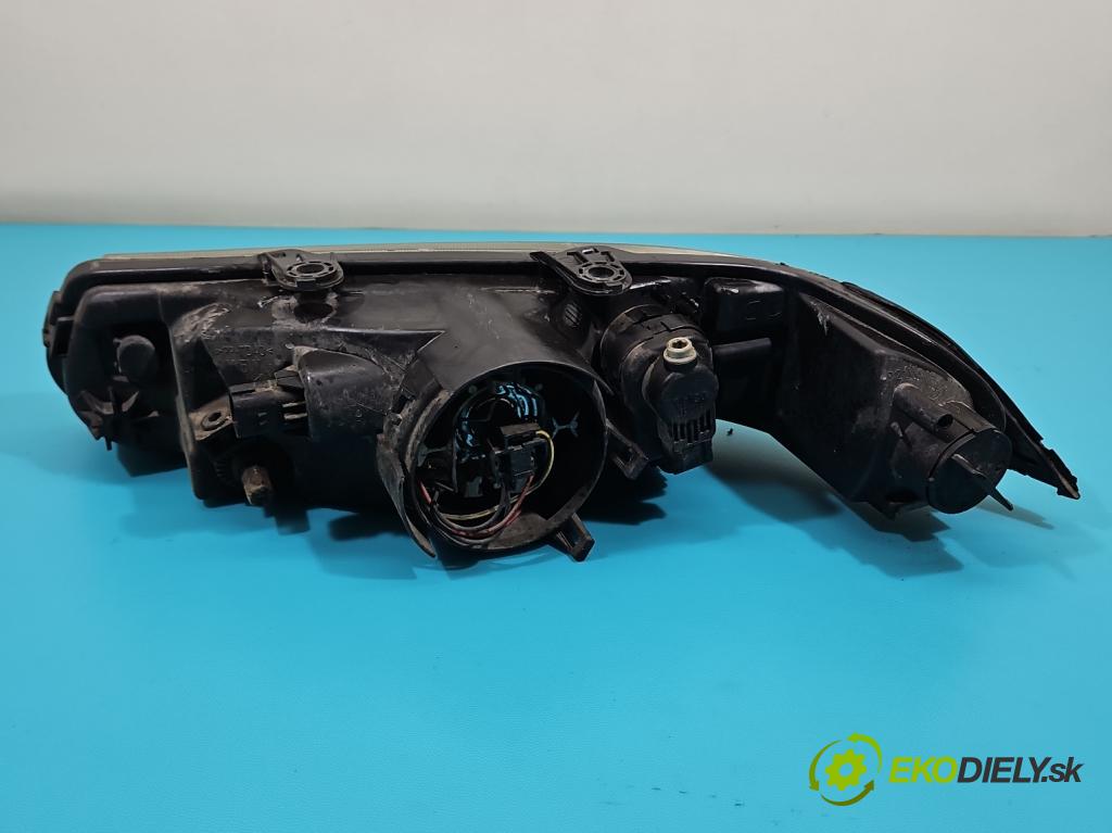 Rover 200 2.0 td 105 HP manual 77 kW 1994 cm3 3- Reflektor: pravý  (Svetlo predné pravé)