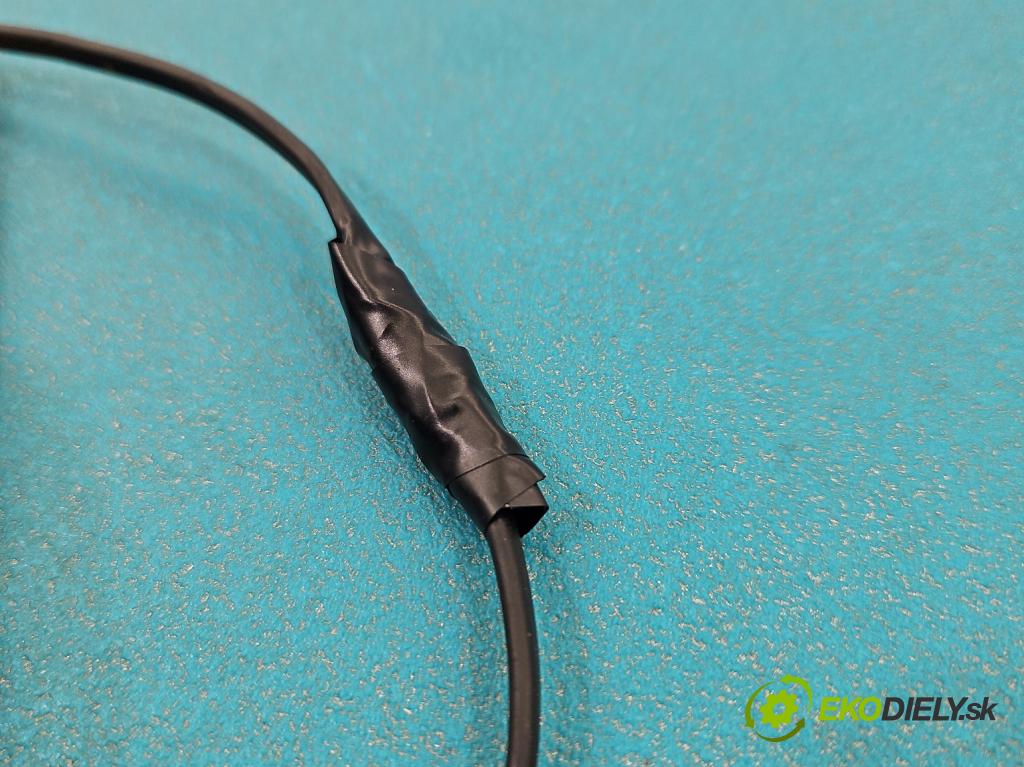 Rover 200 2.0 td 105 hp manual 77 kW 1994 cm3 3- vstřikovač KBAL70P (Vstřikovač paliva)