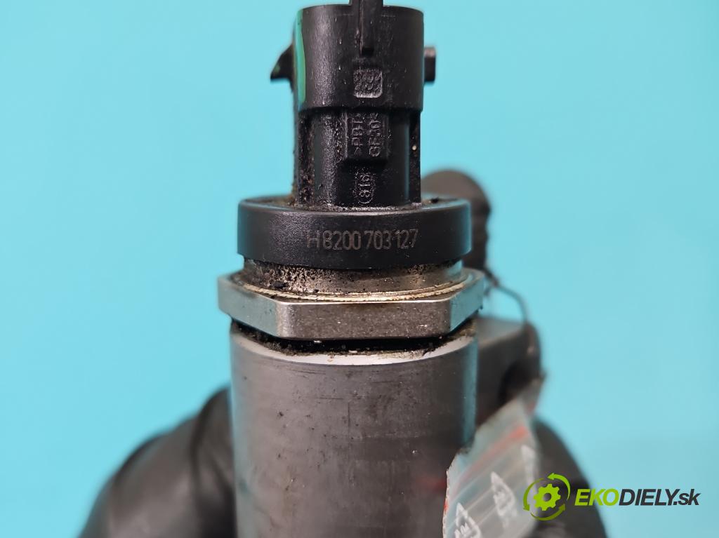 Nissan Qashqai I J10 2006-2013 1.6 dci 131 HP manual 96 kW 1598 cm3 5- lišta vstrekovacia 8201044829 (Vstrekovacia lišta)