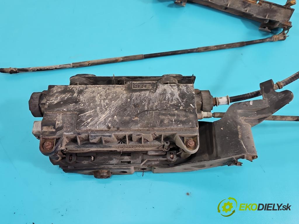 Renault Scenic II 2003-2009 1.9 dci 120 HP manual 88 kW 1870 cm3 5- Brzda manuál: elektrický: 8200418647 (Ručná brzda)