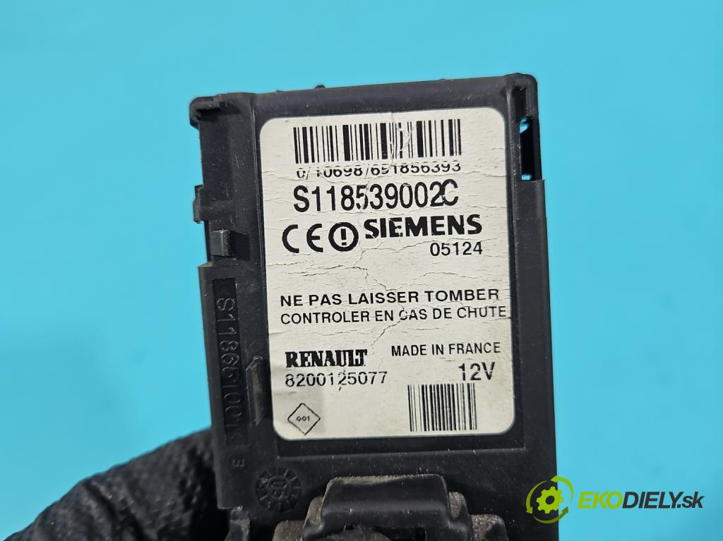 Renault Scenic II 2003-2009 1.9 dci 120 hp manual 88 kW 1870 cm3 5- Čtenář: kárt 8200125077
