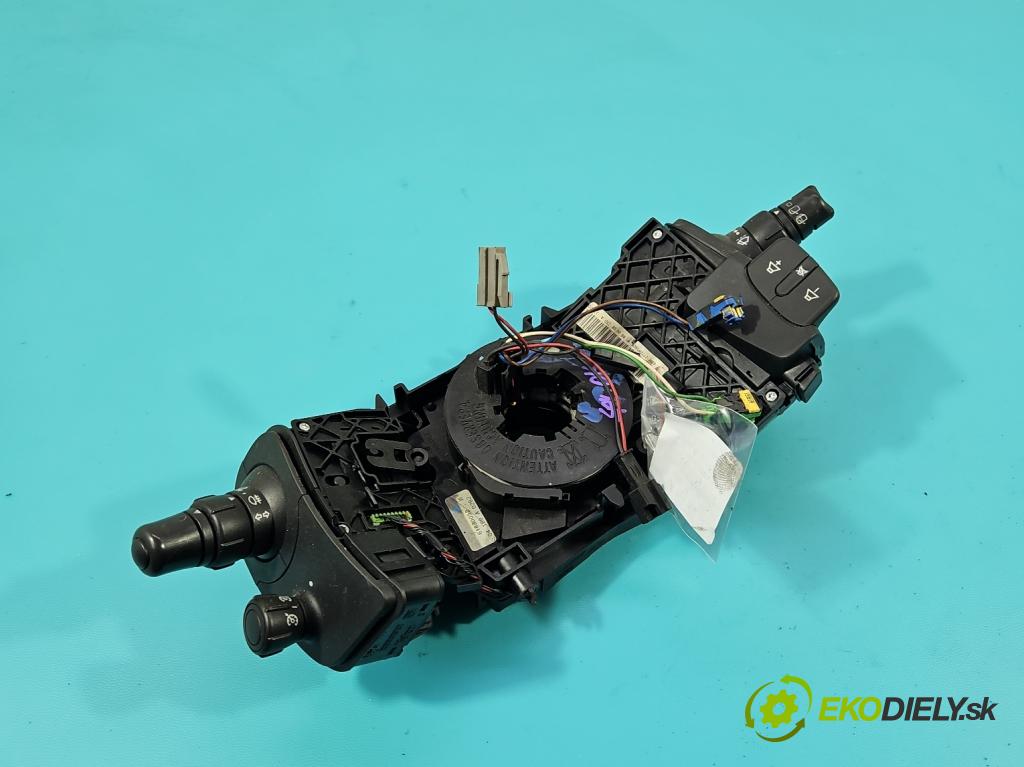 Renault Scenic II 2003-2009 1.9 dci 120 HP manual 88 kW 1870 cm3 5- prepínač komplex: 820012772819 (Prepínacie páčky pod volantom)