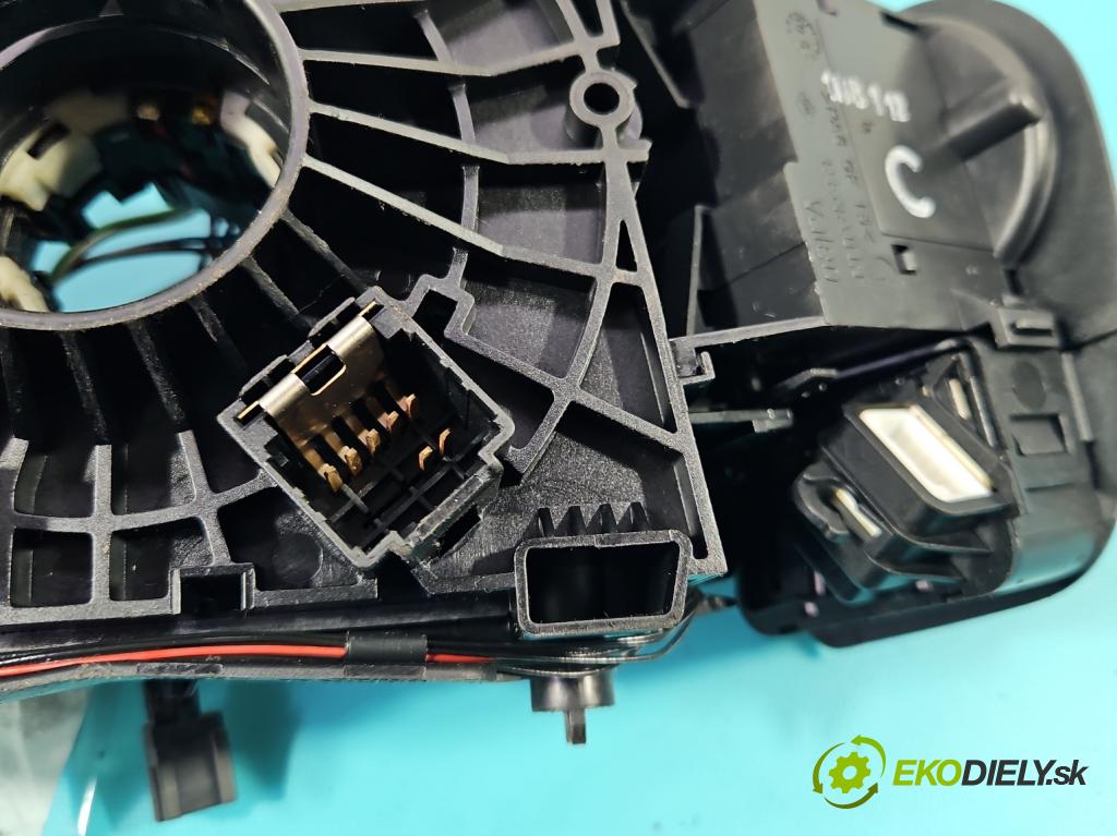 Renault Scenic II 2003-2009 1.9 dci 120 HP manual 88 kW 1870 cm3 5- prepínač komplex: 820012772819 (Prepínacie páčky pod volantom)