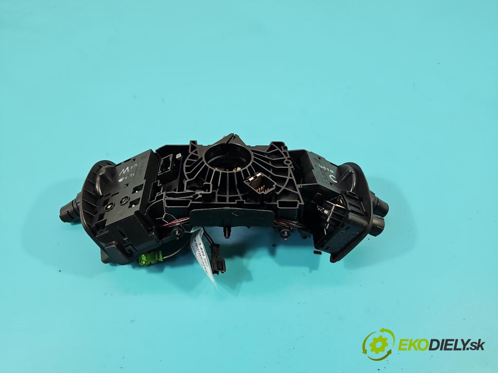 Renault Scenic II 2003-2009 1.9 dci 120 HP manual 88 kW 1870 cm3 5- prepínač komplex: 820012772819 (Prepínacie páčky pod volantom)