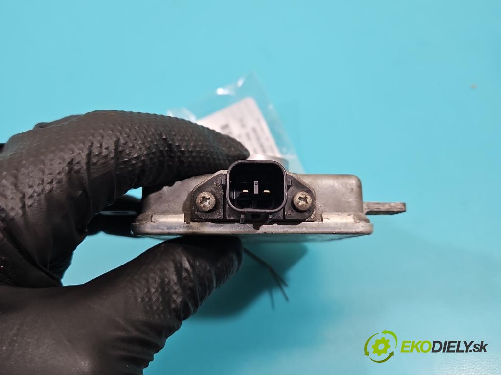 Mitsubishi Outlander II 2006-2013 2.0 DI-D 140 HP manual 103 kW 1968 cm3 5- střídač: xenon W3T16271 (Riadiaca jednotka xenónu)