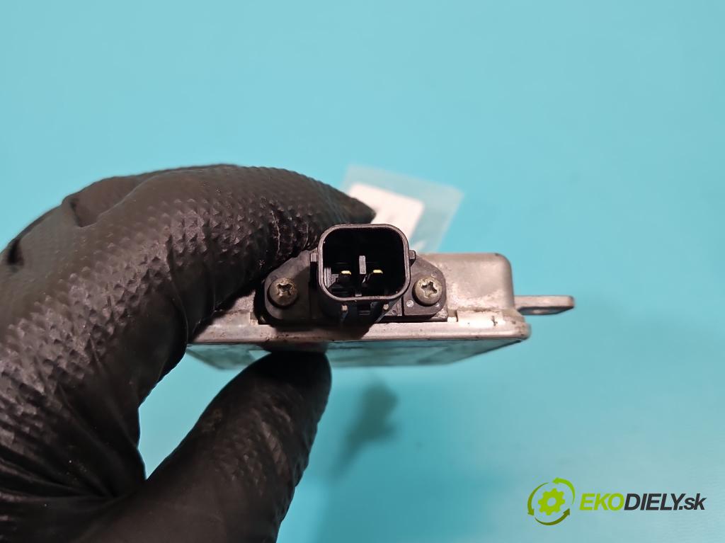 Mitsubishi Outlander II 2006-2013 2.0 DI-D 140 HP manual 103 kW 1968 cm3 5- střídač: xenon W3T16271 (Riadiaca jednotka xenónu)