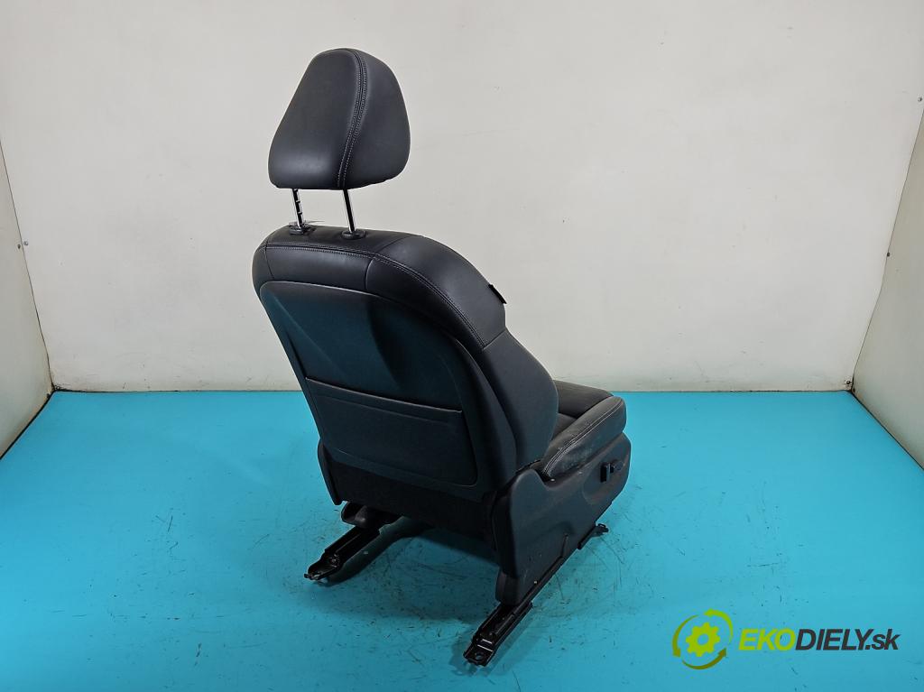 Infiniti Q50 I 2013-2024 2.0 T 211KM automatic 155 kW 1991 cm3 4- Sedačka pravý  (Sedadlo)