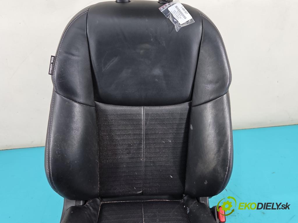 Infiniti Q50 I 2013-2024 2.0 T 211KM automatic 155 kW 1991 cm3 4- Sedačka pravý  (Sedadlo)