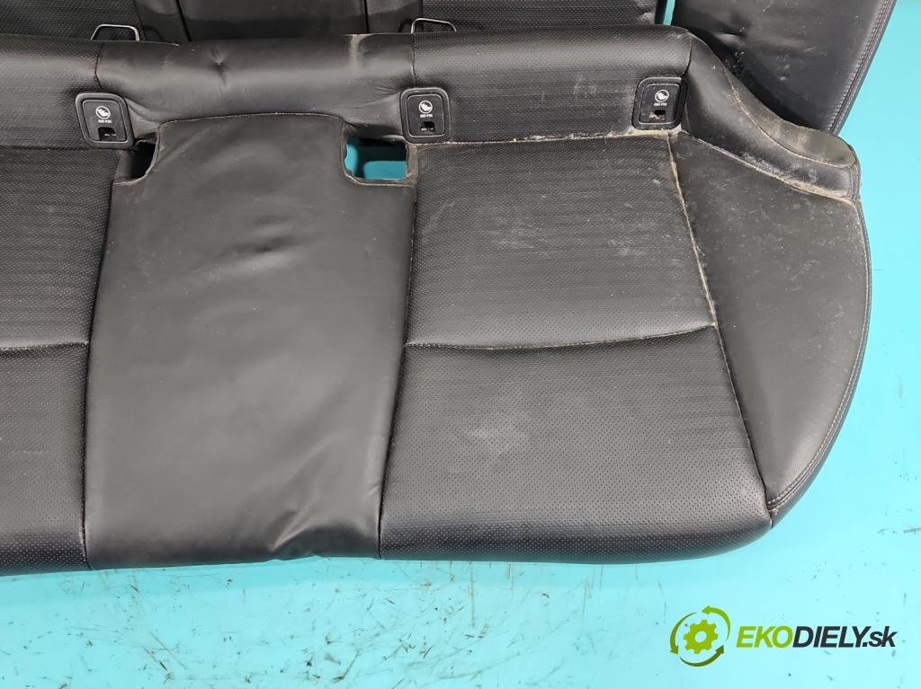 Infiniti Q50 I 2013-2024 2.0 T 211KM automatic 155 kW 1991 cm3 4- Pohovka: zadné (Sedadlo)