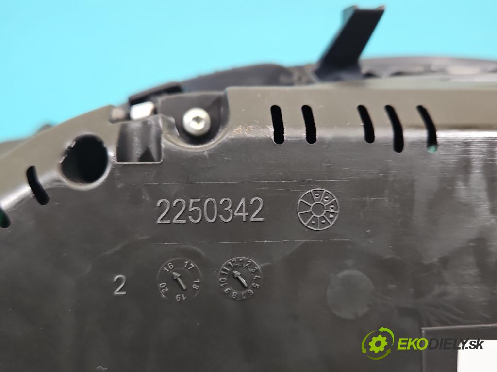 Skoda Octavia III 2013- 2.0 tdi 150 HP manual 110 kW 1968 cm3 5- prístrojovka/ budíky 5E0920781C (Prístrojová doska)