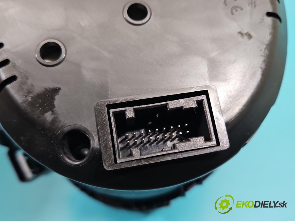 Skoda Octavia III 2013- 2.0 tdi 150 HP manual 110 kW 1968 cm3 5- prístrojovka/ budíky 5E0920781C (Prístrojová doska)