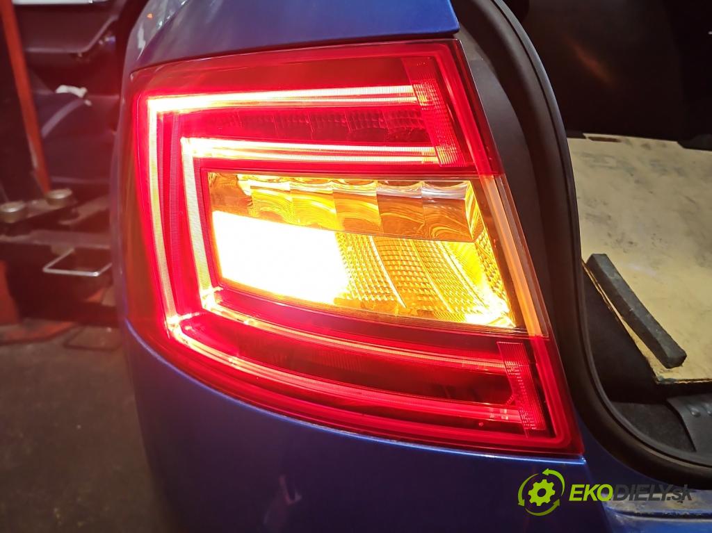 Skoda Octavia III 2013- 2.0 tdi 150 HP manual 110 kW 1968 cm3 5- svetlo / reflektor zadné ľavé 5E5945111A (Kľučka dverí ostatné)