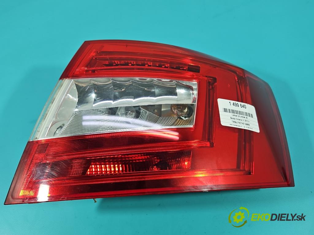 Skoda Octavia III 2013- 2.0 tdi 150 HP manual 110 kW 1968 cm3 5- svetlo / reflektor zadné pravé 5E5945112A (Kľučka dverí ostatné)