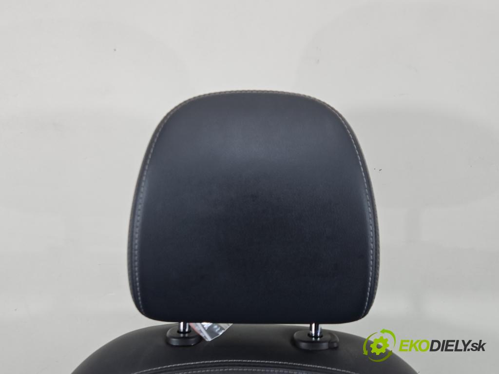 Kia Sportage III 2010-2015 2.0 crdi 136hp manual 100 kW 1995 cm3 5- sedačke: komplet