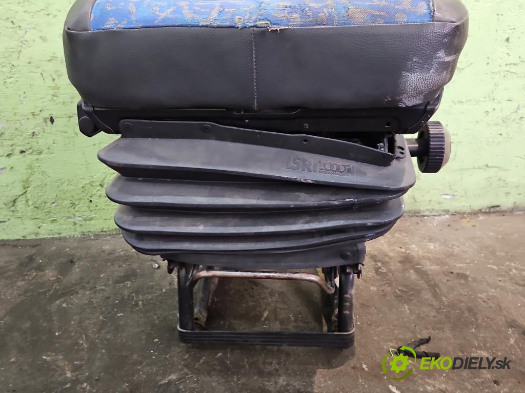 Iveco Daily III 1999-2006 2.8 TD 110 HP manual 81 kW 2800 cm3 5- Sedačka ľavý  (Sedadlo)