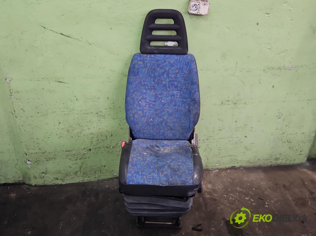 Iveco Daily III 1999-2006 2.8 TD 110 HP manual 81 kW 2800 cm3 5- Sedačka ľavý  (Sedadlo)